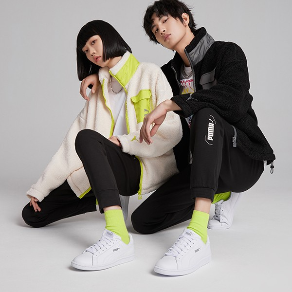 Puma-low-top-white-shoes